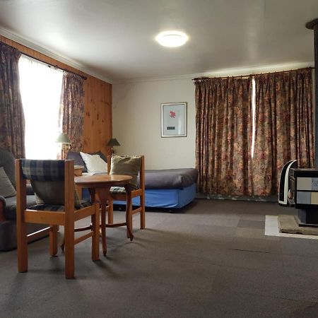 Clunes Motel Ngoại thất bức ảnh