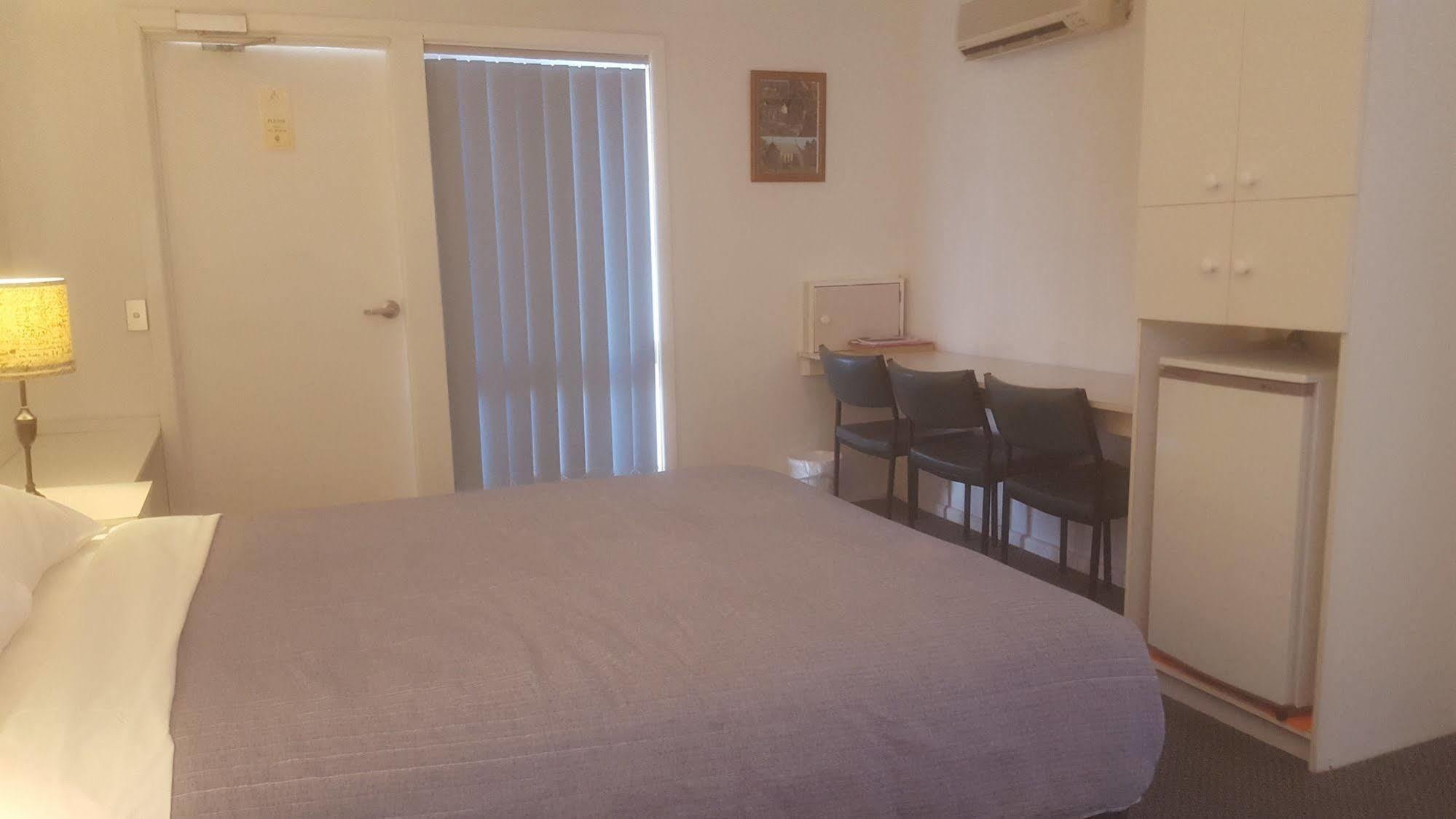 Clunes Motel Ngoại thất bức ảnh