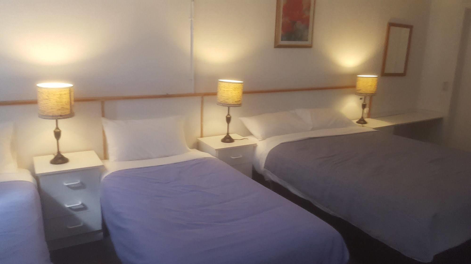 Clunes Motel Ngoại thất bức ảnh